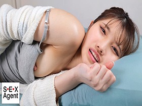 隣で添い寝しながら囁きオナニーをする女の顔　サンプル画像02